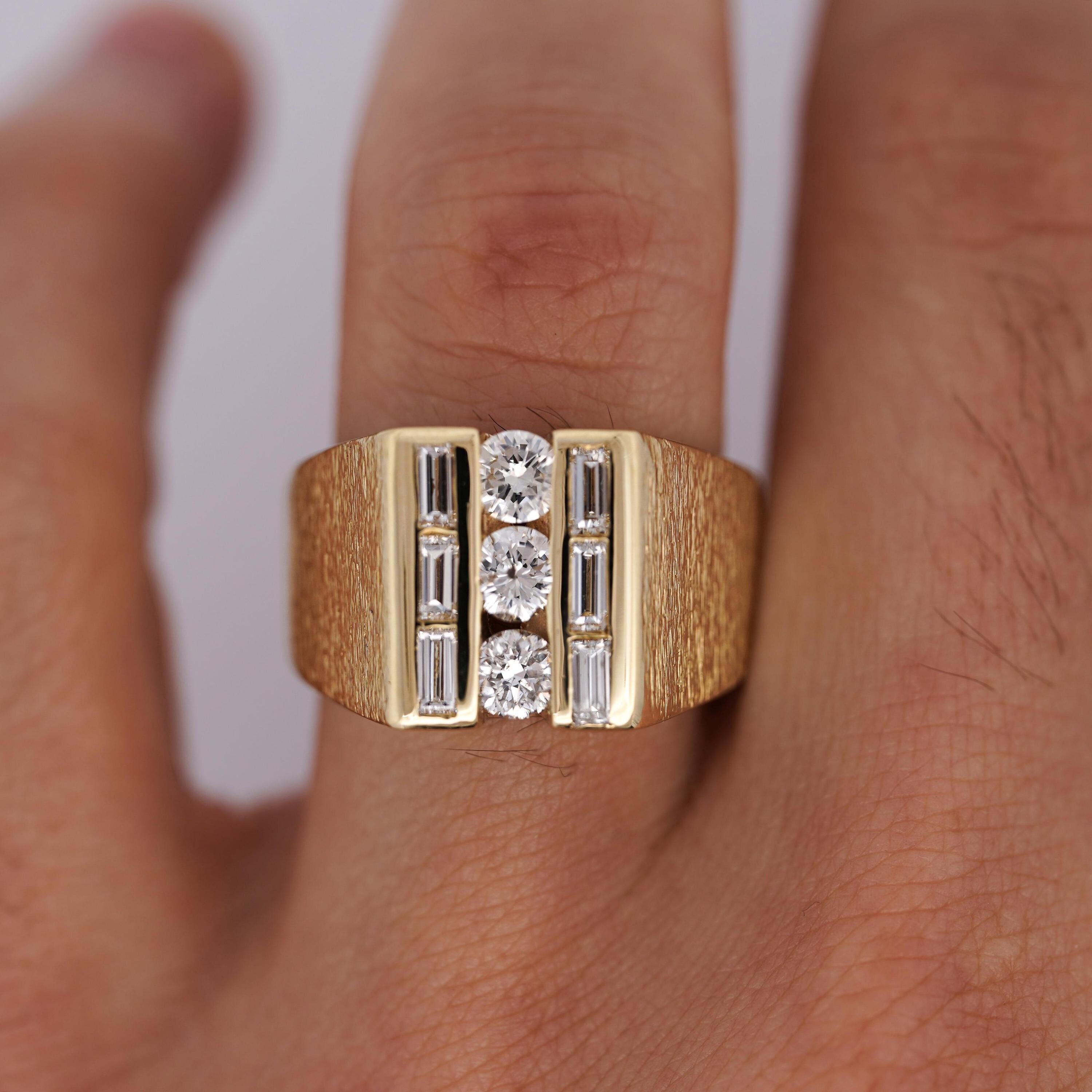 1カラットの天然ラウンド＆バゲットカットダイヤモンド、18K