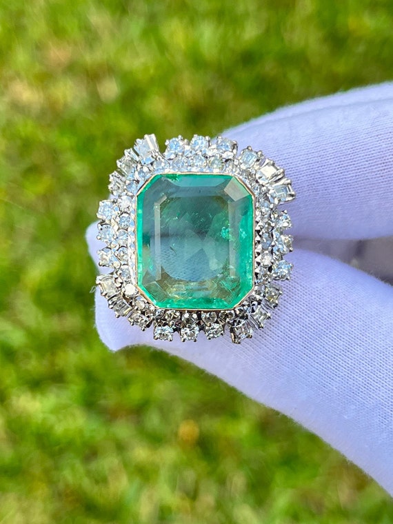 Vintage 12 Carat Colombian Emerald and Diamond Hal