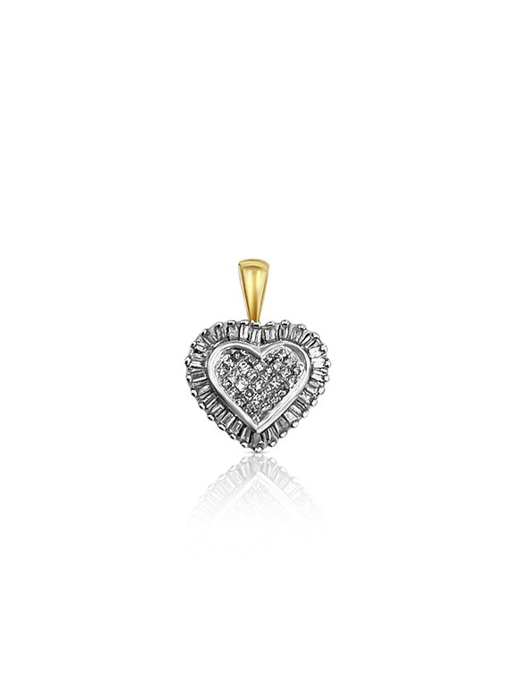 Natural Round Diamond Heart Cluster in Gold Pendan