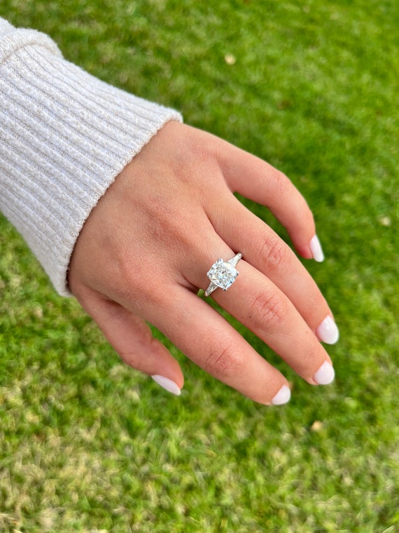 Platinum ring with diamond for deals women