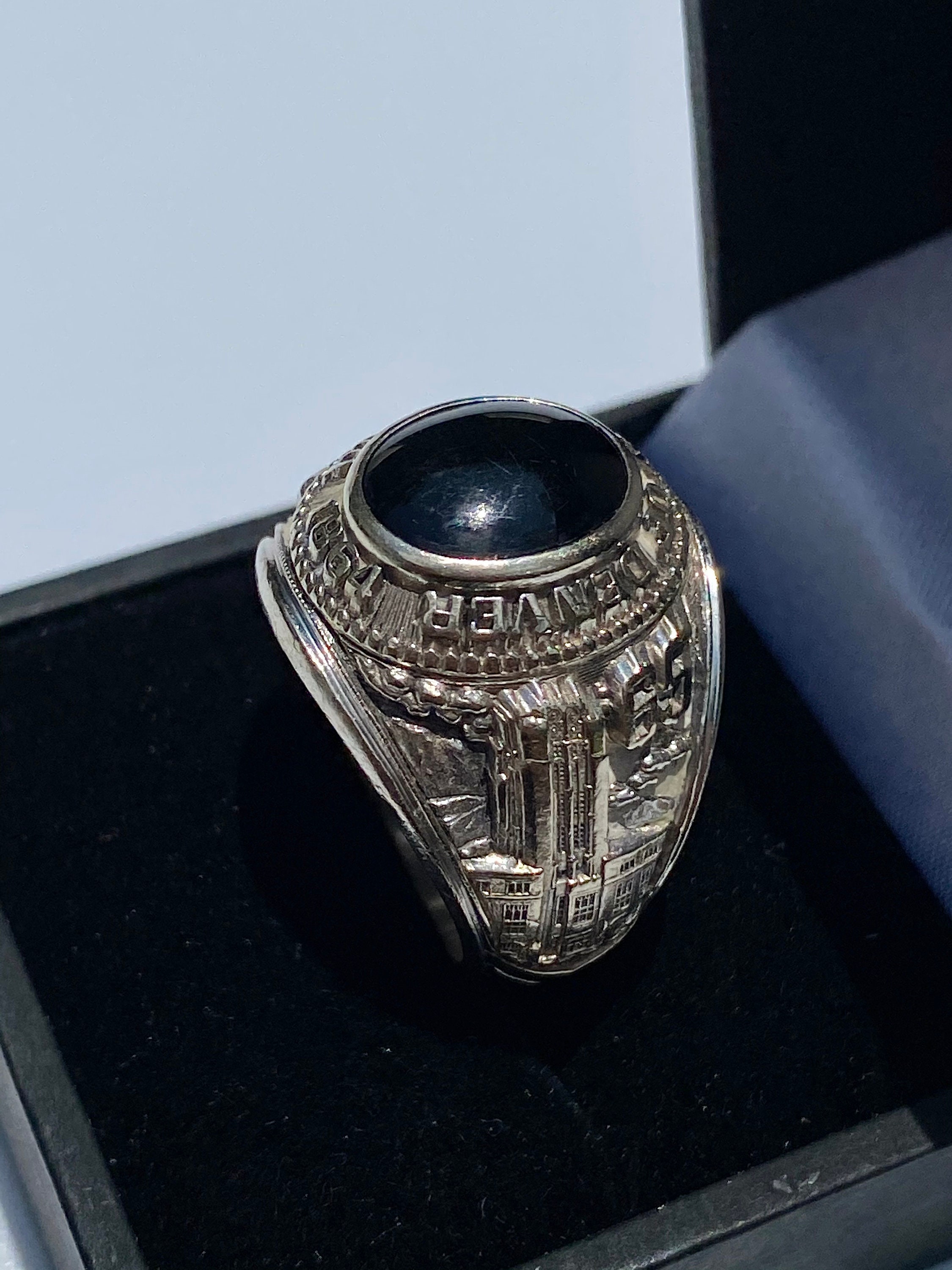 1985 Vintage Mens Jostens College Rings, 10k Gold Mens Jostens