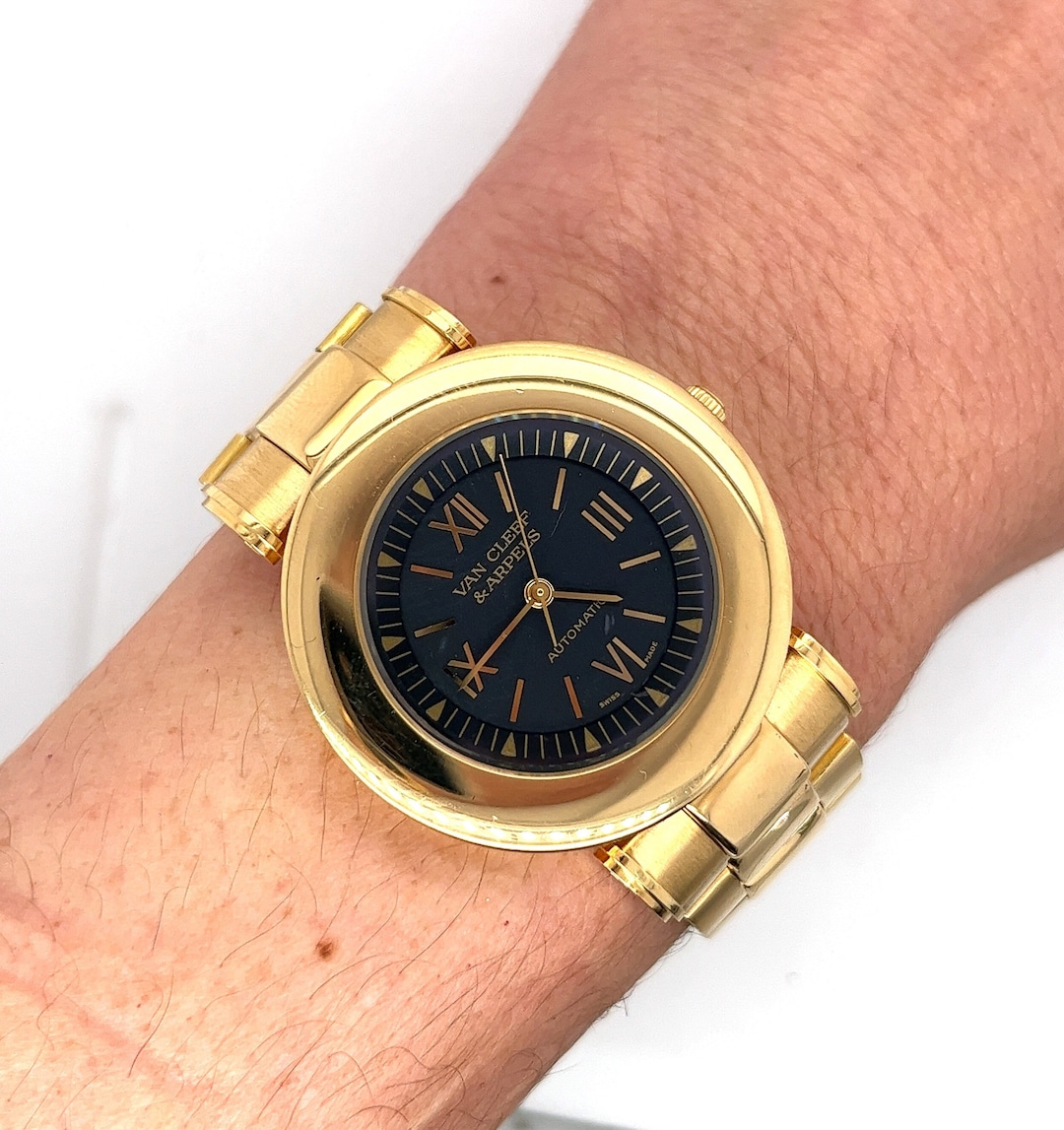 Pre-owned Van Cleef & Arpels 18K Solid Gold 37MM Black Dial