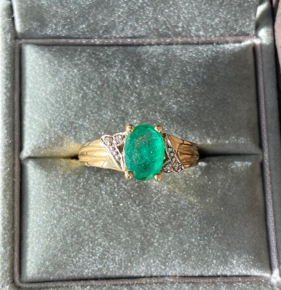 1 carat Natural Emerald Ring / Oval Cut Natural Em