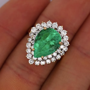5.75 Carat Pear Cut Natural Colombian Emerald and Diamond Halo Setting in 18K Yellow Gold Emerald Cocktail Ring in Size 6