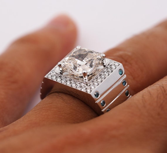 Men's Diamond Wedding Ring - 0.85ct White & Blue Diamonds - 14k White Gold - Size 8.5