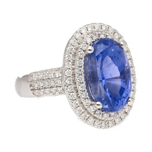 Anello con diamante e zaffiro blu taglio ovale naturale certificato GRS da 6,34 carati senza calore / Anello con doppio diamante Halo con zaffiro blu dello Sri Lanka senza calore