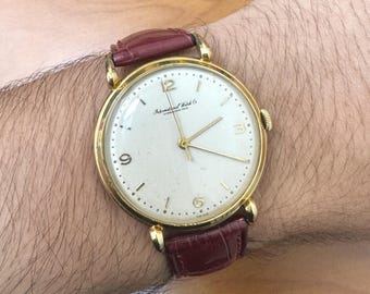 IWC Schaffhausen Manual 36mm 18K Gold Vintage Watch Circa 1940s