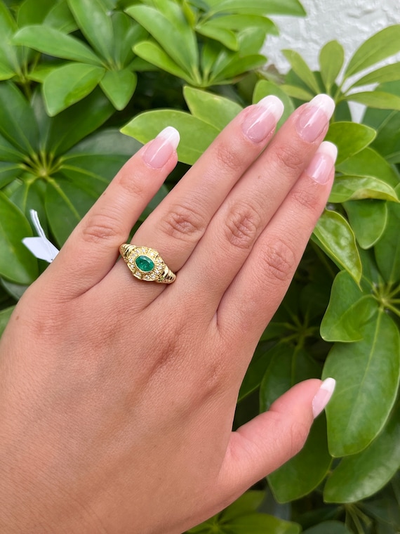 18K Solid Gold Oval Cut Natural Emerald Ring in T… - image 7