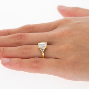BOUCHERON Signed Ring With Bezel Set GIA Certified 2.09 Carat Emerald Cut E/SI1 Diamond and Trillion Side Stones image 10