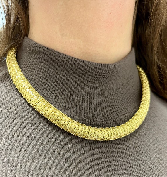 18k Yellow Gold Fancy Chain Necklace Box Closure 18k Solid Gold