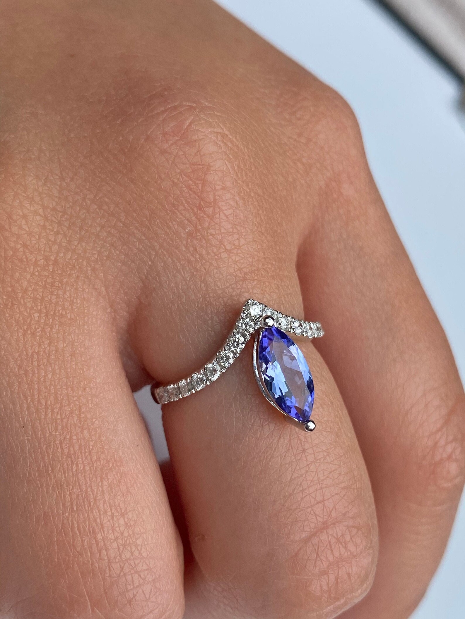 Bague Ou Pendentif Avec Une Tanzanite Marquise De 1,10 Ct - Bleu Intense, Pureté WS1 - Sans Emballage D'origine