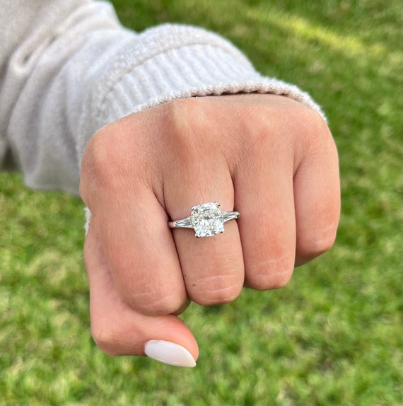 3 Carat Cushion Cut Lab Grown Diamond Platinum Ring, 3 Carat Cushion Lab  Grown Diamond, Baguette Diamond Side Stone, Vintage Platinum Ring 