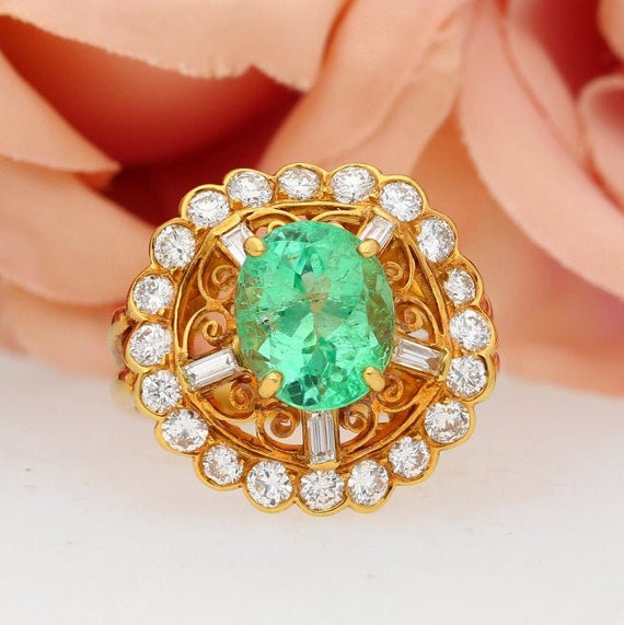 Antique Victorian Emerald Ring, Oval Shape Emerald