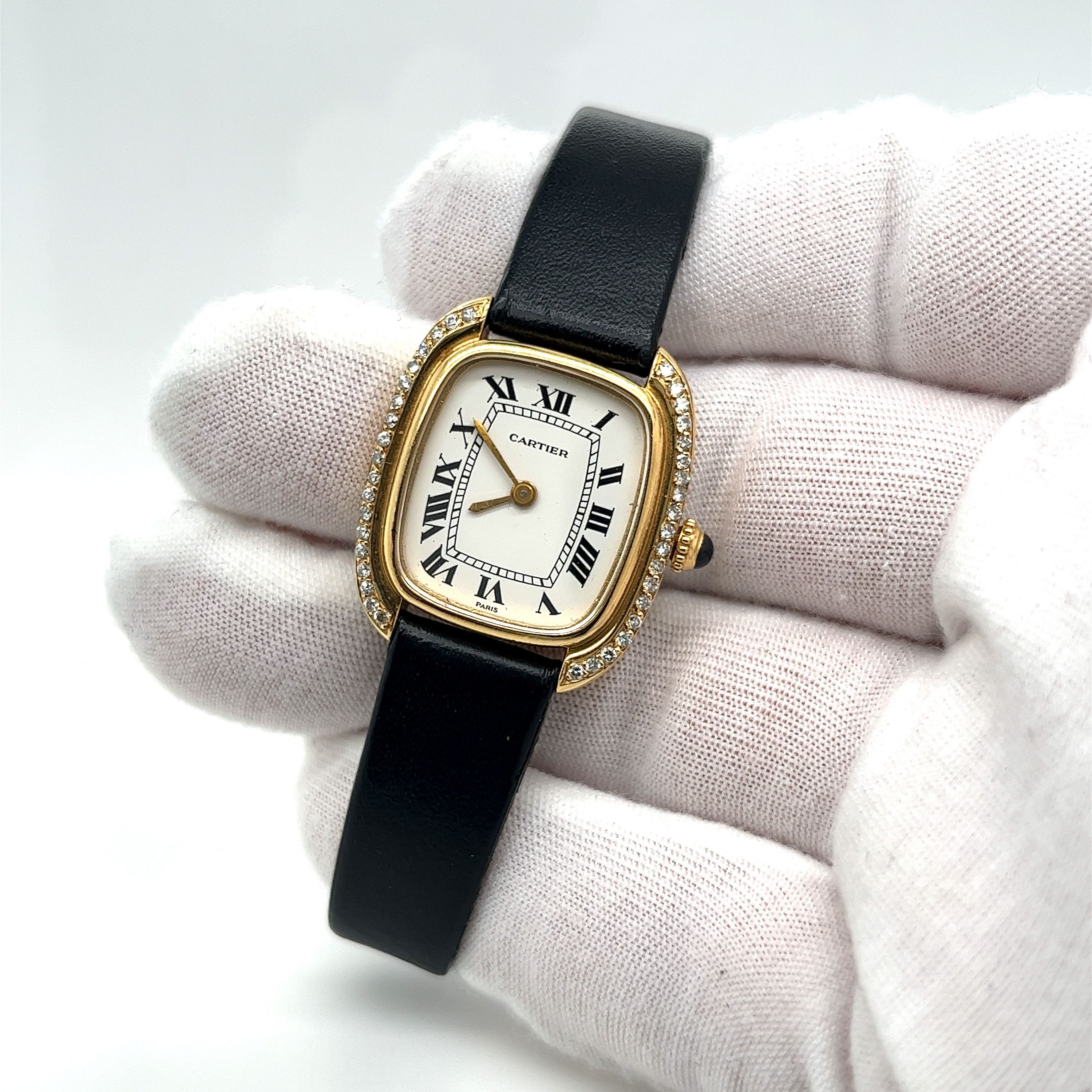 Damski zabytkowy zegarek Cartier Gondole z diamentowym