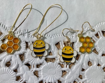 Ohrhänger Biene Wabe Bienen Ohrhaken Bee Ohrring Ohrringe Bienen Honig Honigbiene Honeybee bee Biene Ohrhänger honeycomb Bees Earhook