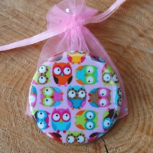 Pocket mirror owl.. Little owls on pink ..Mirror or bottle opener with keychain...Pocket Mirror Mini Owls image 2