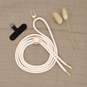 Universele mobiele telefoonketting met karabijnhaak en optioneel met patch om om de nek te hangen met verwisselbaar koord voor mobiele telefoonband om te verschonen