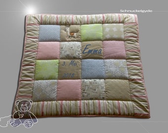 Krabbeldecke mit Namen, Babydecke, Krabbeldecke mit Namen  Emma Patchworkdecke, personalisiert