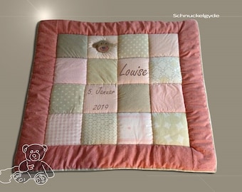 Krabbeldecke mit Namen, Babydecke,  Krabbeldecke mit Namen Louise, Patchworkdecke, personalisiert