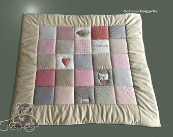 Krabbeldecke mit Namen, Individuelle Babydecke   HANNAH Patchworkdecke, personalisiert