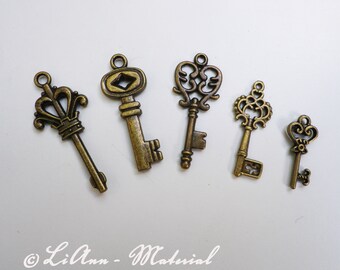 5 kleine bronzefarbene Schlüssel im Set