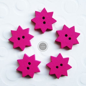 5 kleine Holzknöpfe Sterne ca. 20 mm, dunkelpink / fuchsia Bild 1