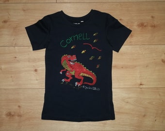 Kids-Shirt - roter T-Rex - handgemalte Motive - gr. 86-164 - verschiedene Farben - individualisierbar - Unikat