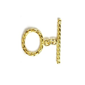 Gold Overlay Simple & Elegant  Twisted Wire Oval Shape Toggle 19X15MM