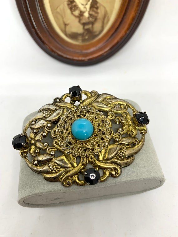 NEUE HERAUSRAGENDE VINTAGE STIL KRANZ BROSCHE MIT ROTEN STRASS ANTIK BROSCHE UK NEUE HERAUSRAGENDE VINTAGE STIL KRANZ BROSCHE MIT ROTEN STRASS ANTIK BROSCHE UK