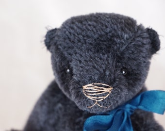 Handmade artist teddy Willy from the Urbi Bears
