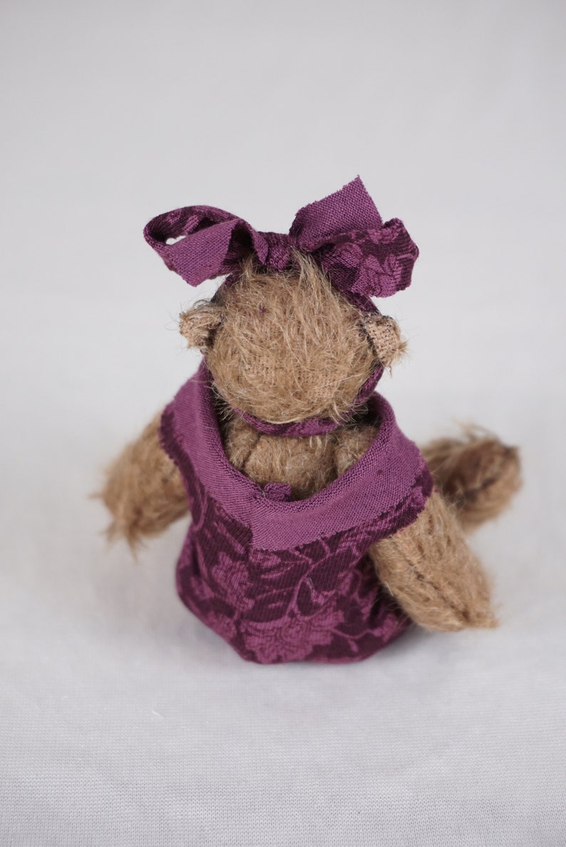 Handmade Miniatur Teddybär Estelle von den Urbi-Bären Bild 4