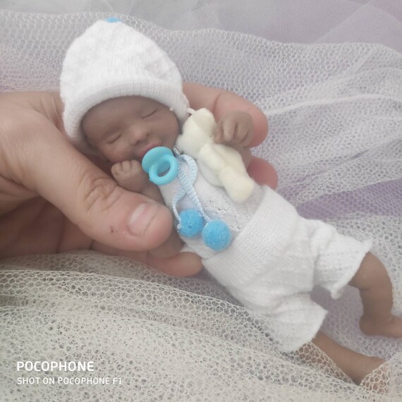 bebe miniatura silicona