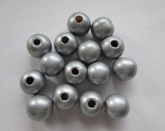 30 wooden beads 10 mm f. pacifier chains color silver