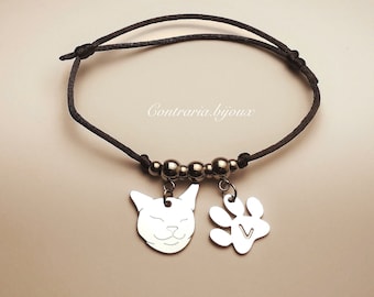 Cat and paw bracelet with engraved initial