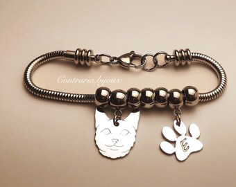 Cat and paw bracelet with engraved initial