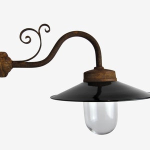Traditionell gårdslampa, lampa för gård, korsvirkeshus, vingård, ridstallslampa, handgjord utomhusvägglampa modell 20