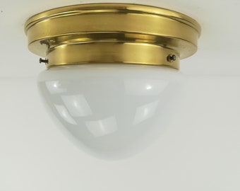 Wiener Deckenlampe, Deckenlampe mit Opal Glassschirm