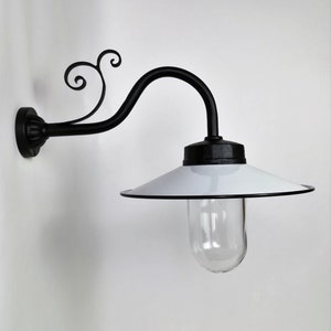 Traditional outdoor light, courtyard lamp, garden lamp, entrance lamp, equestrian lamp, winery lamp, model 20