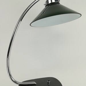 Französische Schreibtischlampe mit grünem Lampenschirm, Herrenzimmerlampe mit Granitfuß Bild 2