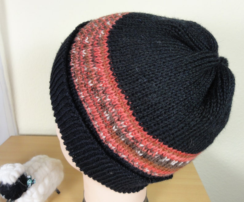 Herren und Damen Beanie Strickmütze schwarz-rot Bild 2