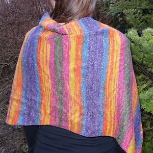 Poncho herbstbunt mit Farbverlauf, Glitzerfaden Bild 3