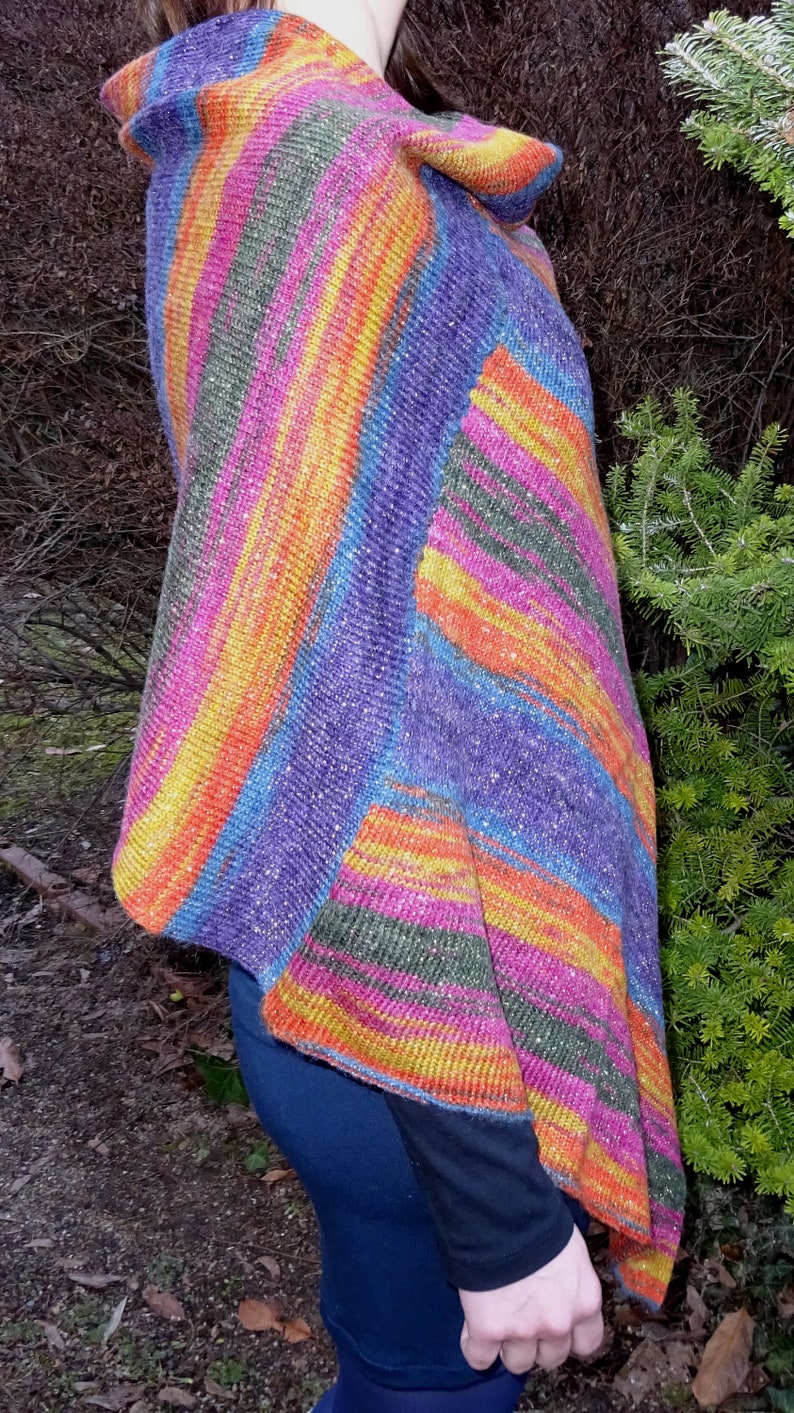 Poncho herbstbunt mit Farbverlauf, Glitzerfaden Bild 2