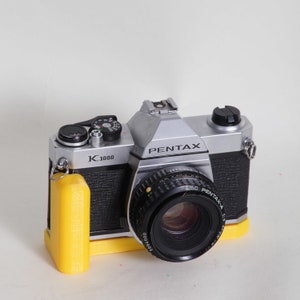 Grip Pentax K1000 par Cameradactyl