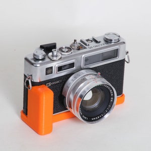 Yashica Electro 35 série G (la plupart des versions, voir la description) Butter Grip par Cameradactyl