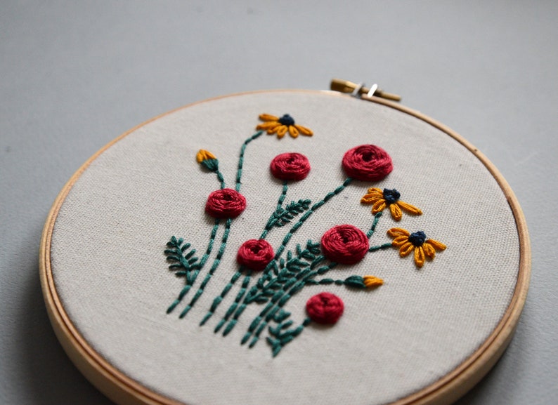 DIY Hand Stitched Wildflowers Beginner Hand Embroidery Kit Hoop Art Tutorial DIY Floral Hoop Art Kit Modern Wildflowers Kit