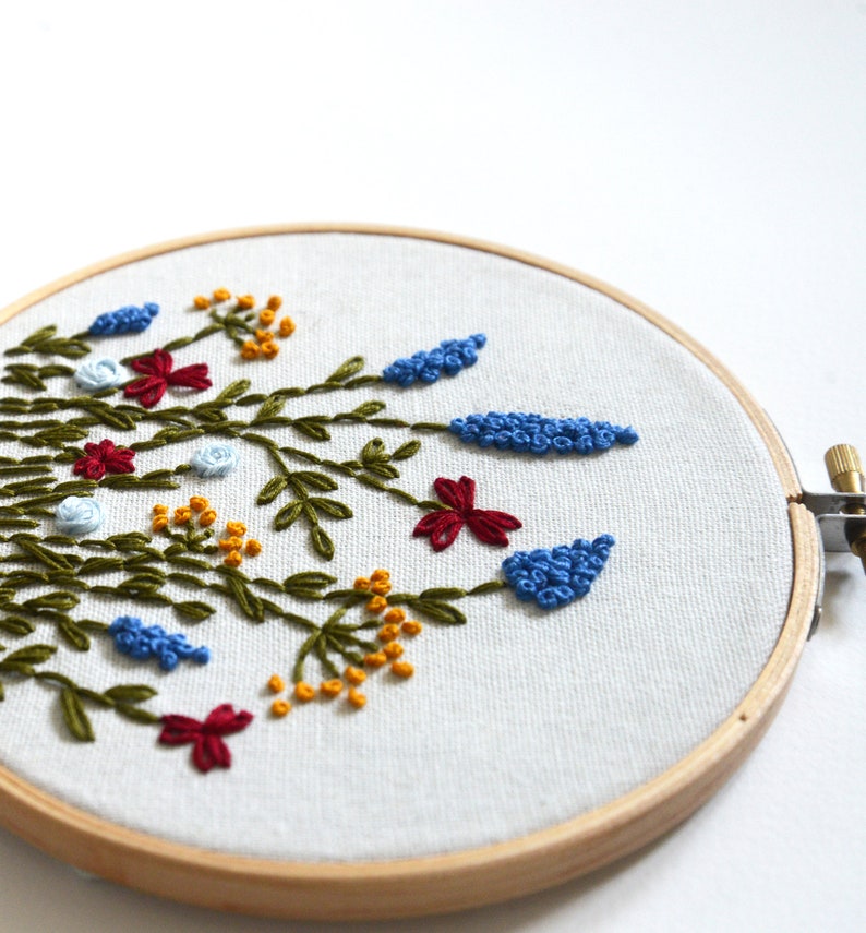 Botanical Hand Embroidery Pattern DIY Embroidered Wildflowers Beginner Floral Embroidery Pattern DIY Hand Stitched Hoop Art