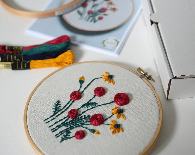 DIY Hand Stitched Wildflowers Beginner Hand Embroidery Kit Hoop Art Tutorial DIY Floral Hoop Art Kit Modern Wildflowers Kit