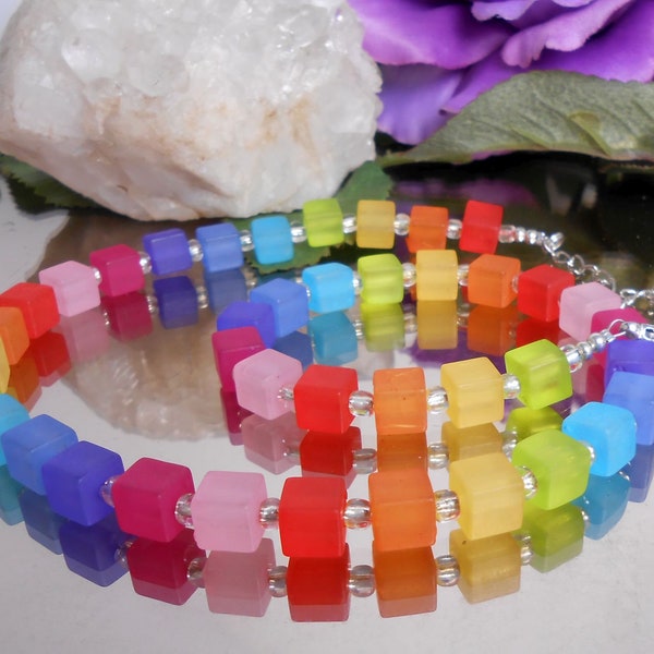 AKTUELLE Würfel Kette Polaris Effekt Würfel Collier 8x8 mm REGENBOGEN BUNT