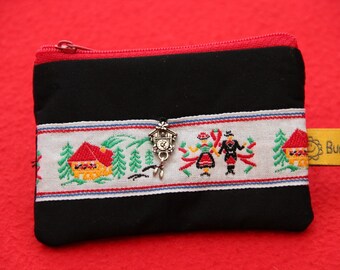 Black Forest purse with zipper