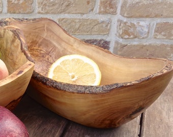 Fruit bowl oval made of olive wood, 9.8 - 11.4 inches